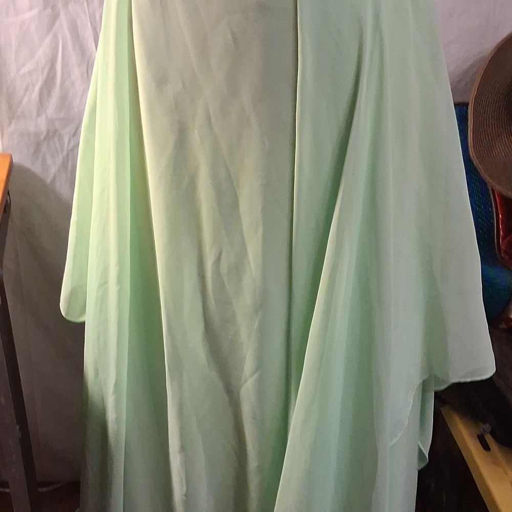 2 Cute Green Beaded Dress Size 6 - Picture 7 of 16